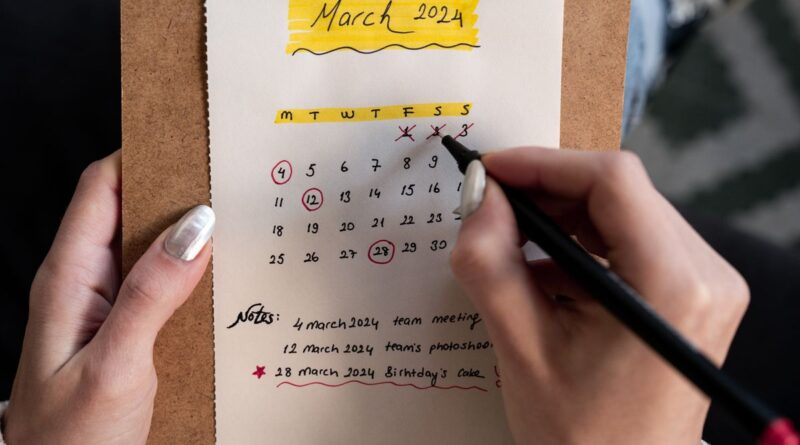 How to Find Scholarship Deadlines Fast in 2026