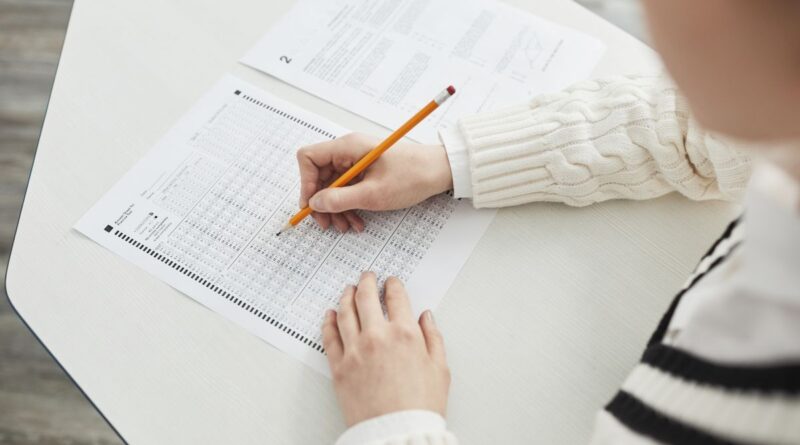 IELTS vs TOEFL: Which Should You Take in 2026?